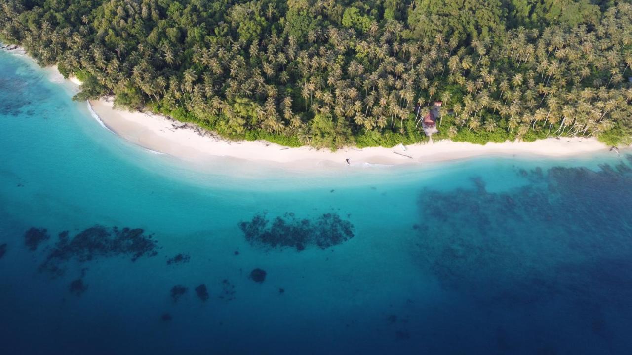 Pinang Island - Private Island Sea View Bungalows Singkil  المظهر الخارجي الصورة