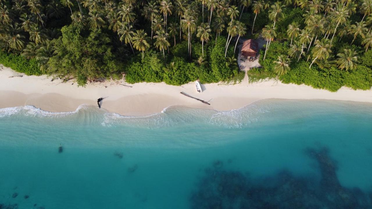 Pinang Island - Private Island Sea View Bungalows Singkil  المظهر الخارجي الصورة
