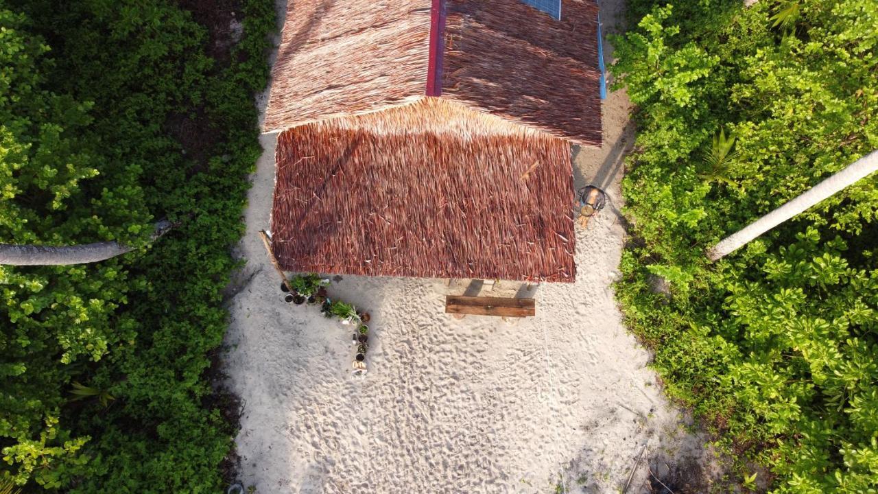 Pinang Island - Private Island Sea View Bungalows Singkil  المظهر الخارجي الصورة